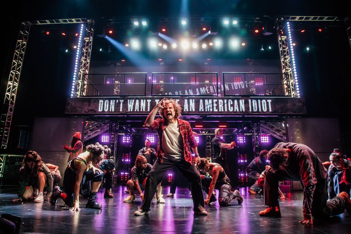 dailymasonpics's tweet photo. Official first look of Mason Alexander Park and the rest of the cast from #AmericanIdiot #DeafWest @DeafWest @CTGLA @GreenDay @MasonAPark
https://t.co/nfyAkxdf5W https://t.co/wM8x0zuuYB