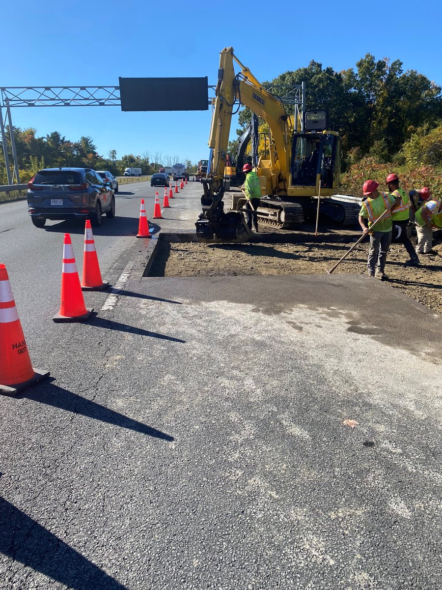 MassDOT's tweet image. Update on 495 SB in #Haverhill. Crews are finalizing repair work and all lanes should be open by 2:00pm.