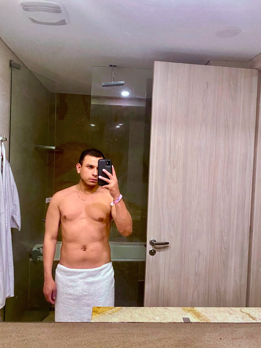 ¿Me acompañas a la ducha?🧼