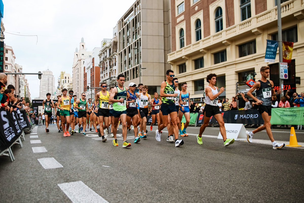 DiegoGCarrera's tweet image. Volvemos a vivir un sueño. Por tercera vez, abrimos la Gran Vía de Madrid al atletismo y a la marcha mundial.

A tod@s los que hacéis posible el GPI Madrid Marcha Silbo Telecom, GRACIAS.