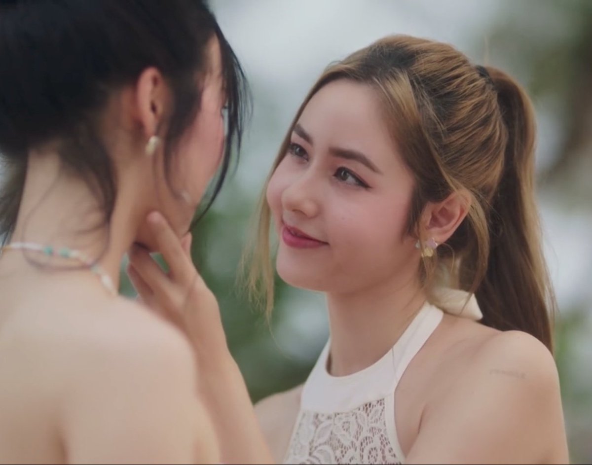 Mini_Lu_11's tweet photo. ✧✧✧✧🌌🌕🌅☀️✧✧✧✧
#LoveSeaTheSeries
#chanyaduval #ayaorapan #Vimook https://t.co/9bJyaQrCag