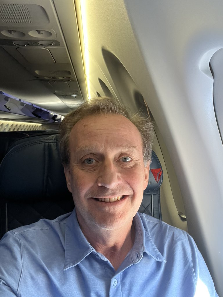 davemorgannyc's tweet image. LGA&amp;gt;DFW
Back at it!
Excited for a day and half at the Imran #Kahnference to talk future of tech with some amazing friends/leaders!!!
#StartUpMode