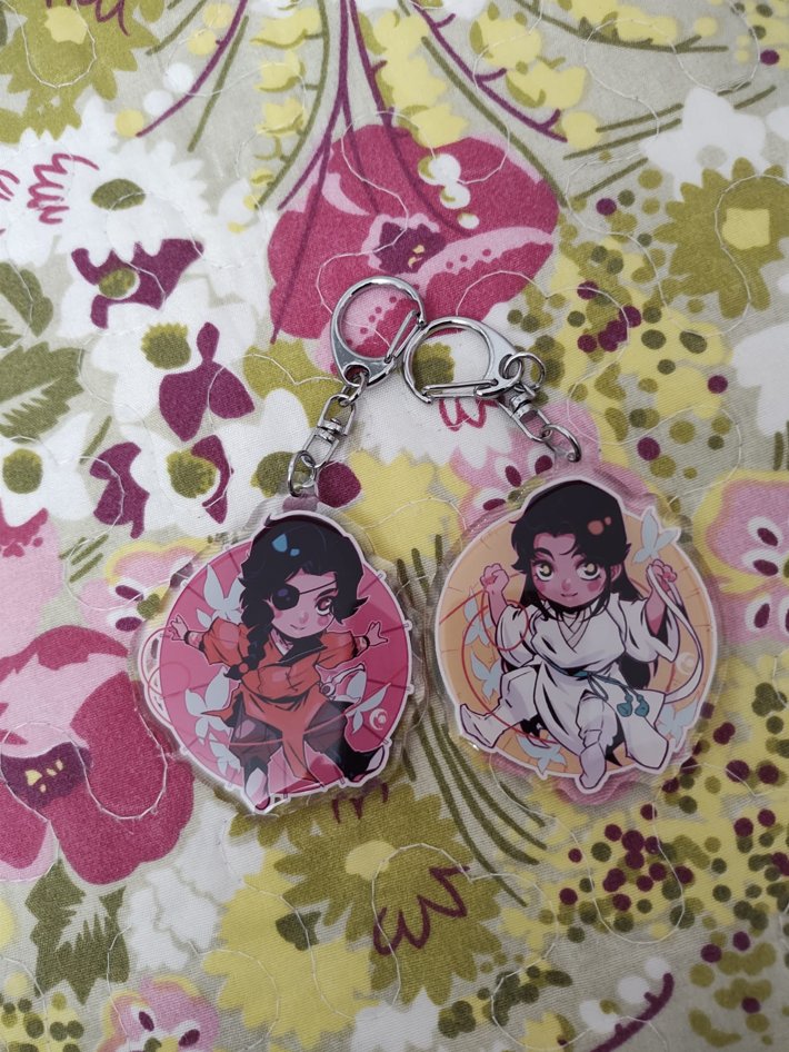 ¡SORTEO! ¿Nos ayudas a llegar mas lejos?

Xiaolong Club llegó a las redes sociales con la intención de crear comunidad, buscar gente con nuestras afinidades y curiosidad por la cultura china, literatura y series de Wuxia, Xianxia, Xuanhuan y mucho Danmei. 
Os queremos agradecer a