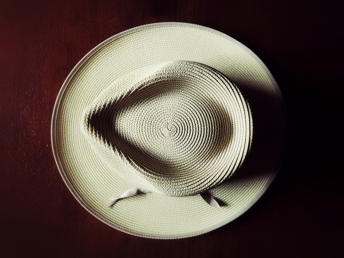 Donald_G_Redman's tweet photo. There’s an actual chill in the air this morning (68 F), so I’m packing up my Stetson Stratoliner for the season.
#hats #fedoras https://t.co/RncppWb99u