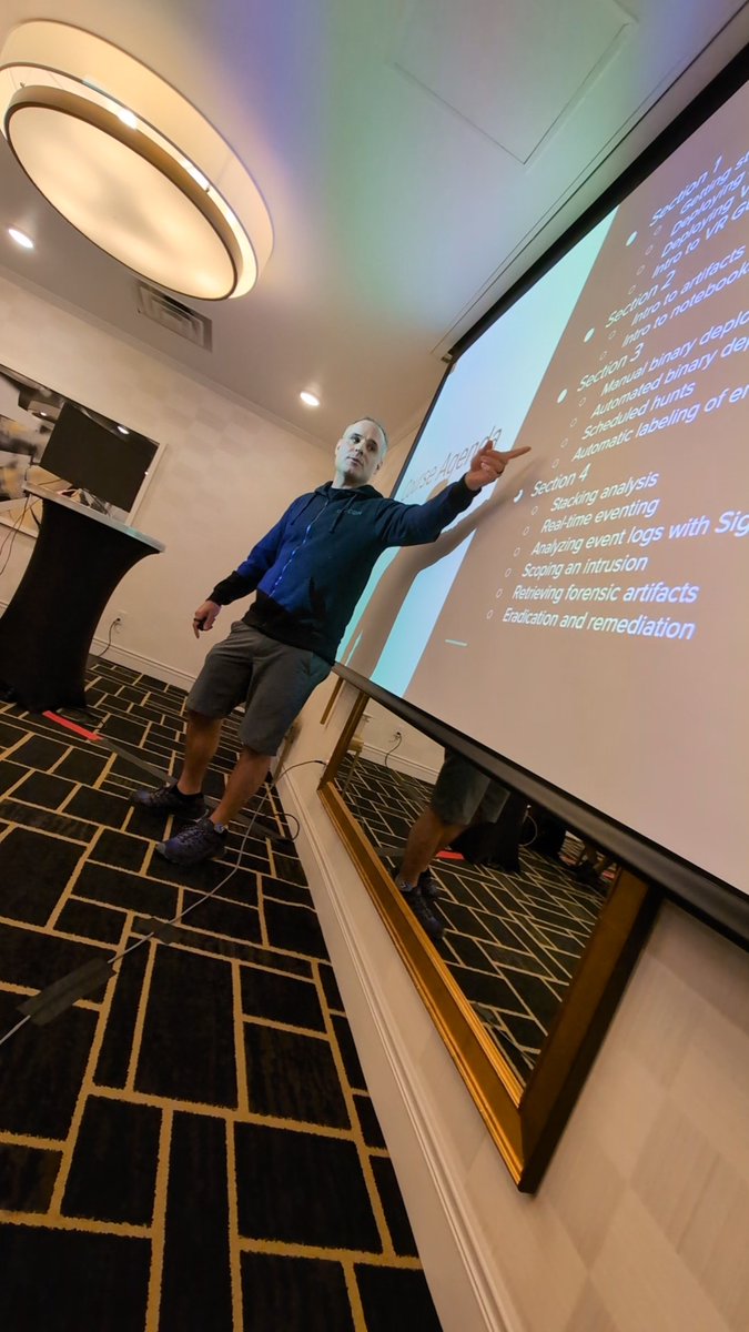 shortxstack's tweet photo. day 1 of THVR @WWHackinFest training off to a great start 🦖🤓🔥 https://t.co/LLMK9Rcezs