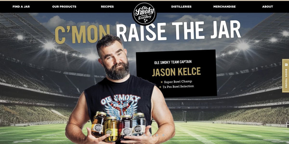 Fun shoot by the amazing duo Corey+Emily for the Ole Smoky Moonshine Campaign with Jason Kelce. Shine responsibly. 
#olesmoky #moonshine #cmonraisethejar #jasonkelce #beveragephotography #onlocationshoot #advertisingphotography #tennesseephotographers