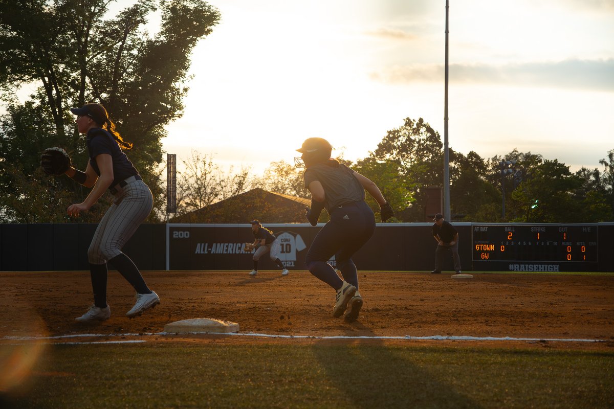 GW Softball tweet media
