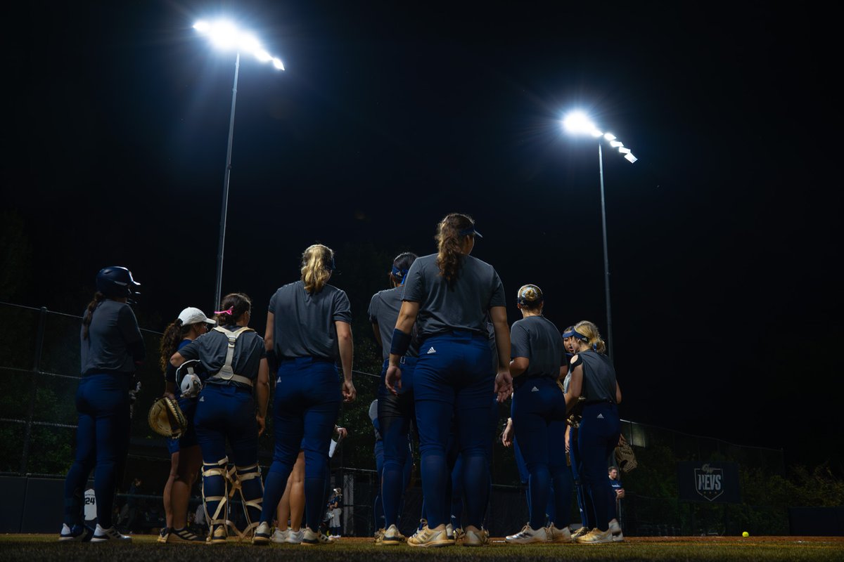 GW Softball tweet media