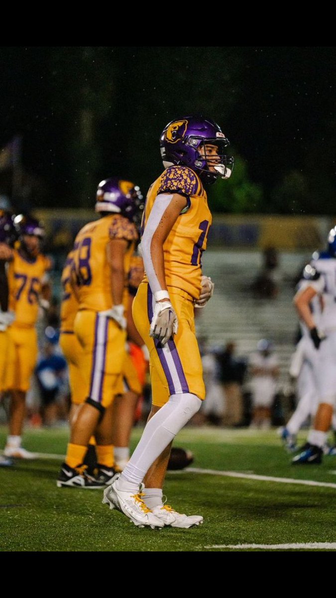 CashKhaleed's tweet image. mid season highlights @SOBELVR @Coach_Ober @mdoc376 @LakeBraddockFB
hudl.com/v/2QFVwS