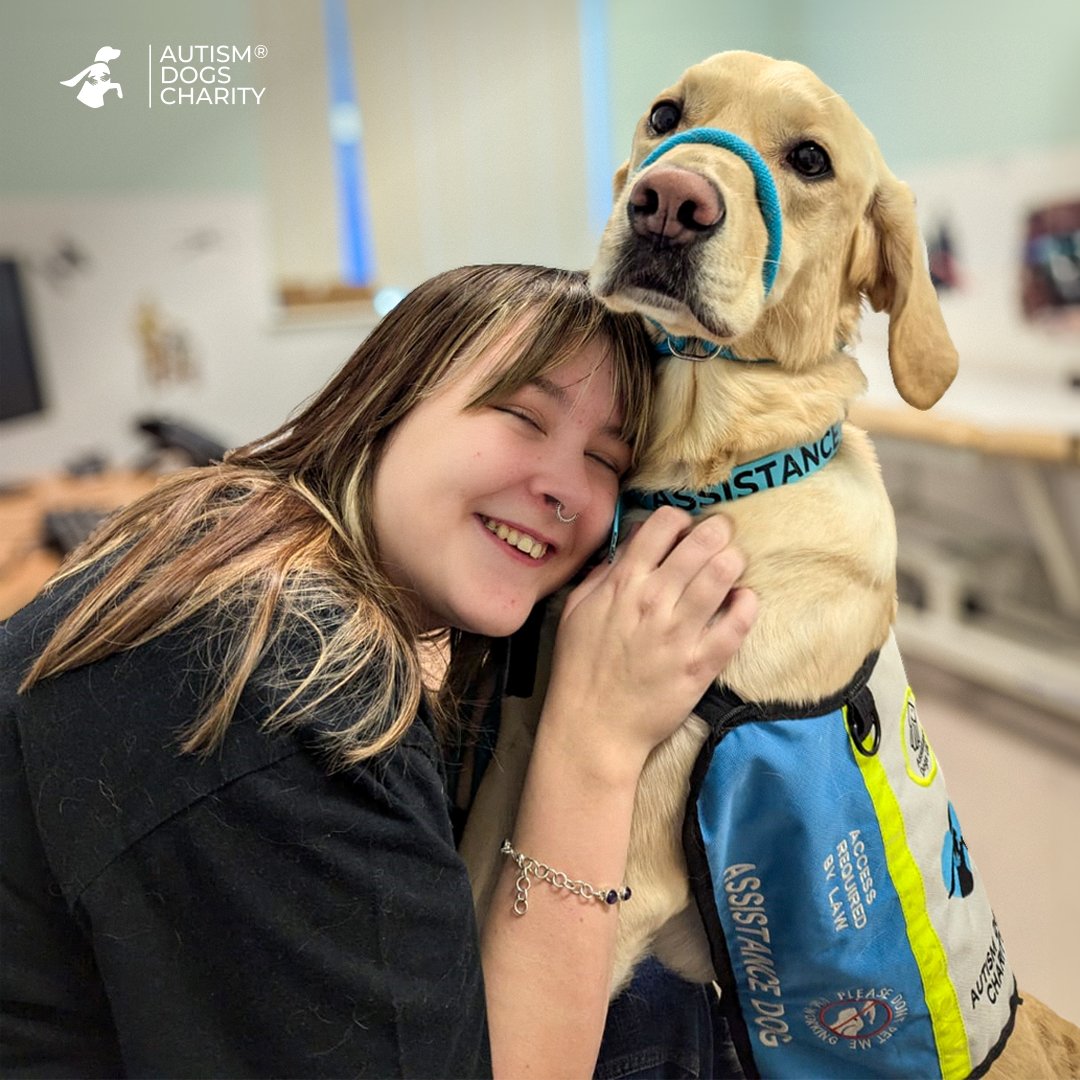 🐾 #AutismAssistanceDogs are trained to provide comfort during medical visits. Chase helped his handler Aoife stay calm during her check-up. His support turns stressful situations into manageable ones. 🐶💙

Learn more: autismdogs.co.uk

#SupportAndComfort #AutismDogs