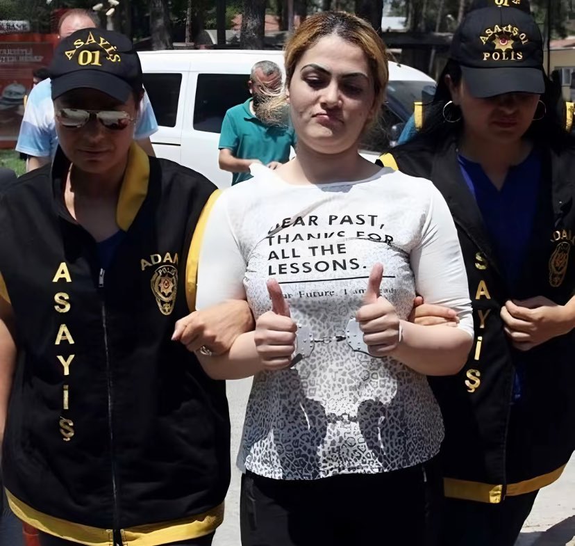 istanbul sözleşmesi uygulansaydı çilem çakır fuhuşa sürükleyen öldüresiye döven defalarca şikayet etmesine rağmen tutuklanmayan kocasını öldürmeyecekti . o ölmeseydi beni öldürecekti dedi.
#istanbulsözleşmesiyaşatır 
#6284üuygula