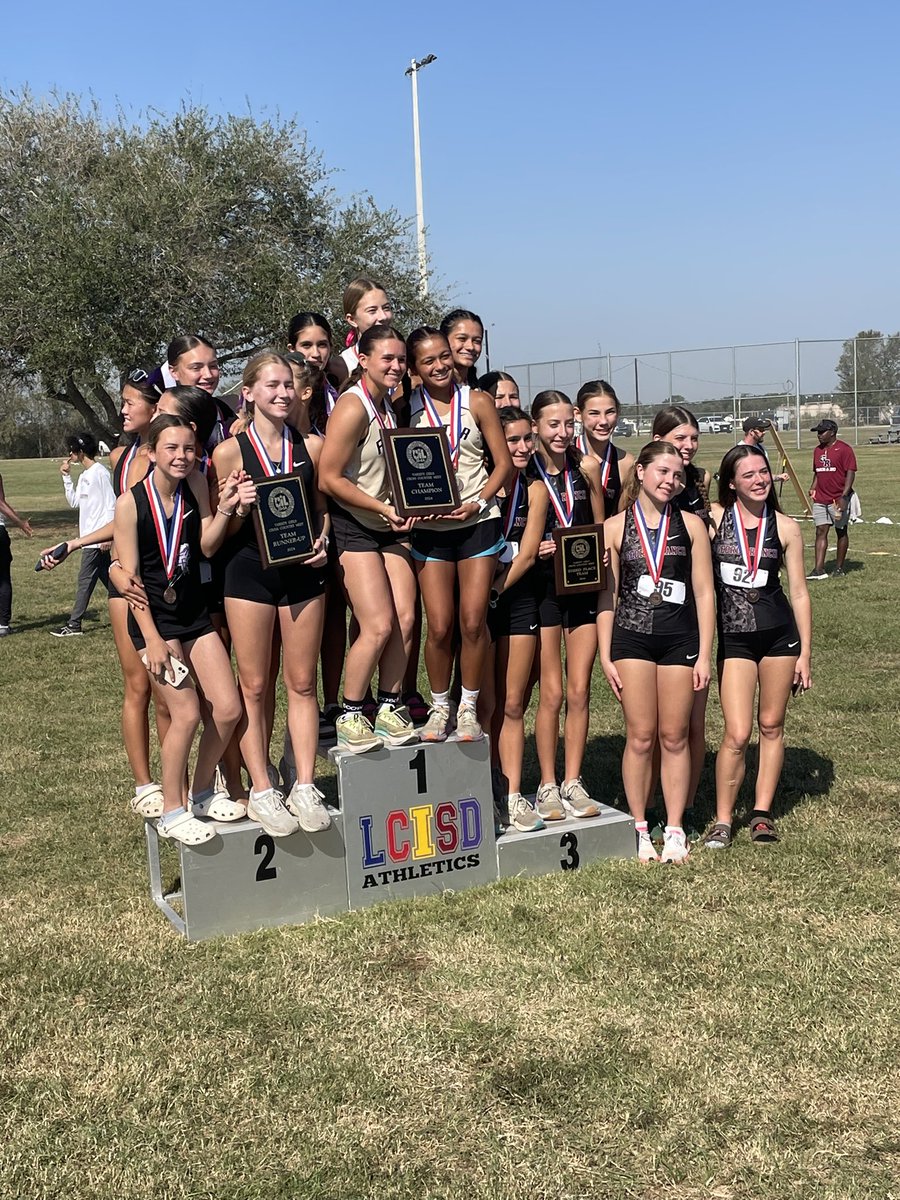 New profile bio incoming….make that 6X Consecutive District Champs and 1st District Championship at the 6A level! Way to protect the nest! <a href="/FHSABC_TX/">FHSABC</a> <a href="/lcisdathletics/">LCISD ATHLETIC DEPT.</a> <a href="/AthleticsFoster/">Foster Athletics</a> <a href="/FosterHSNews/">Foster High School</a>