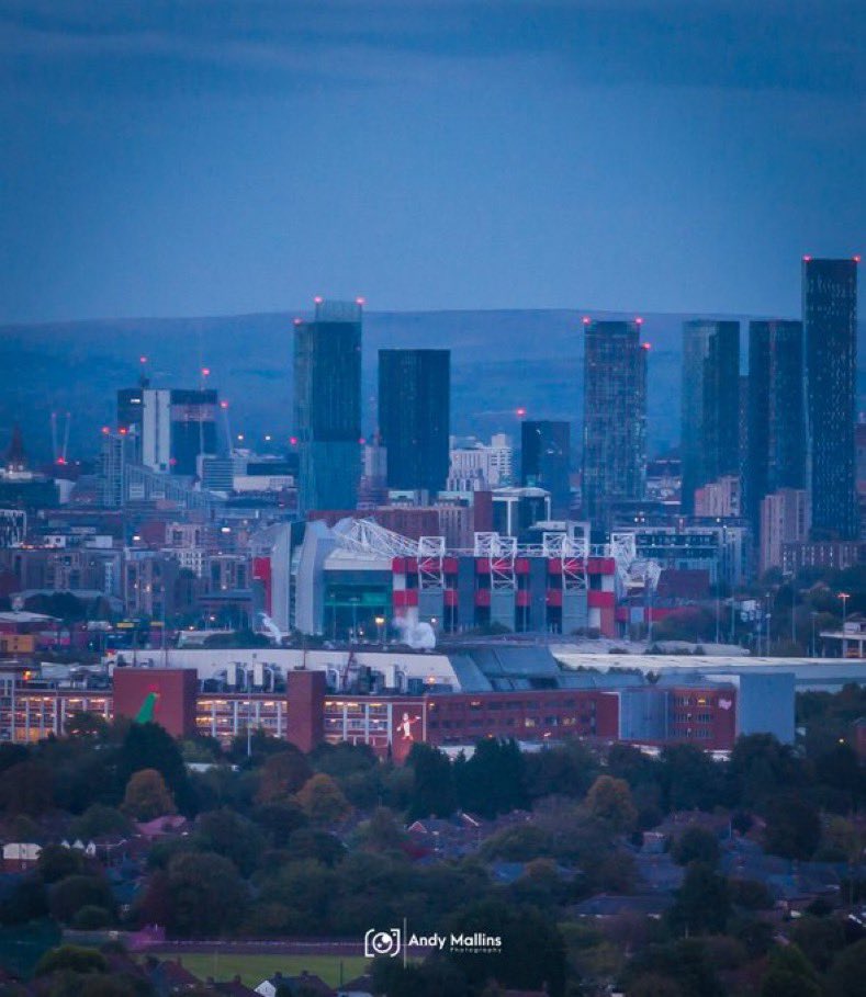 ๐๐๐ง๐๐๐ข๐๐ญ๐ฎ๐ซ๐๐ฌ (@mancpictures) on Twitter photo Manchester via Kelloggs and Old Trafford with Saddleworth Moor in the background.
What a capture this is!
๐ธ | <a href="/andymallins/">Andy Mallins</a> Manchester via Kelloggs and Old Trafford with Saddleworth Moor in the background.
What a capture this is!
๐ธ | <a href="/andymallins/">Andy Mallins</a>