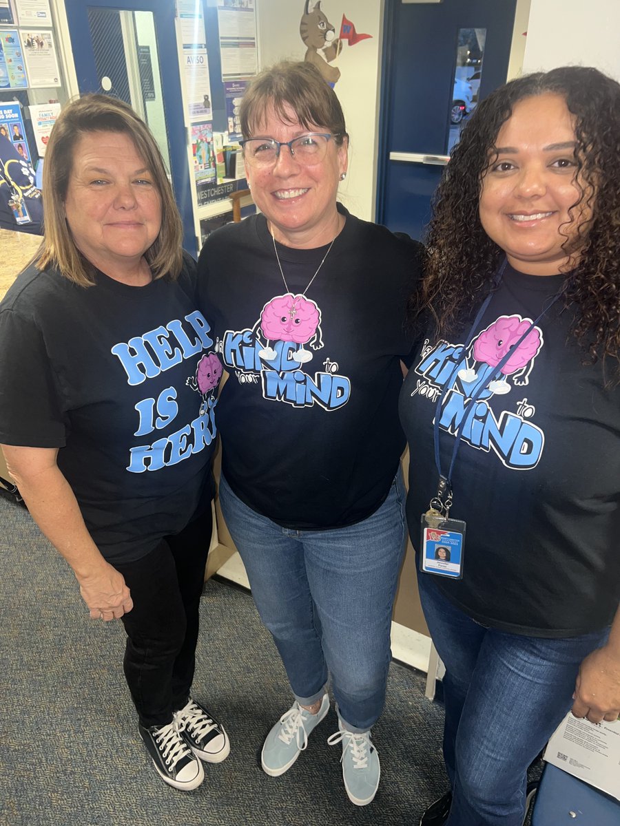 Counselor_BRACE's tweet image. 👏 Huge shoutout to the amazing Admin &amp;amp; Support Staff at Westchester for rocking their &quot;Help is Here&quot; shirts! 💙 Your dedication keeps your school going strong. Thank you for all that you do! 🙌 #WestchesterFamily #HelpIsHere #SupportStaffAppreciation
