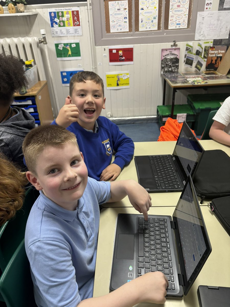 Miss Kerr tweet media