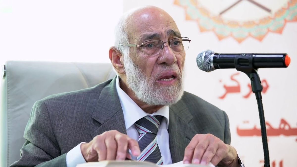 يقول الدكتور زغلول النجار:كنت اقرأ سورة الرحمن يوما ما
فسمعني رجل كبير فقال لي معلومة جعلتنى أشعر إني أقرأ سورة الرحمن لأول مرة 
وكأني لم أقرأها من قبل 
هذا الرجل الكبير سألني سؤال 
فقال:الله يقول في الآية ٤٦ (ولمن خاف مقام ربه جنتان )
ويقول في الآية ٦٢(ومن دونهما جنتان)
يتبع👇👇