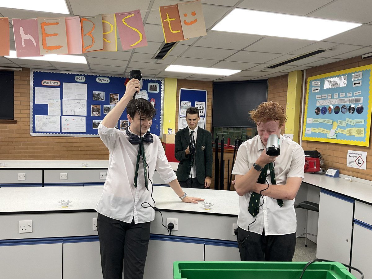 CCSBScience's tweet photo. #CCSTEMClub have spent 3 weeks building their very own recycled boats and today we got to set sail in some rather soggy weather @Sail_Maidenhead with a special thanks from @CCOutdoorEd  #CCFamily #CCRiskTakers https://t.co/0W8wC5jhBV