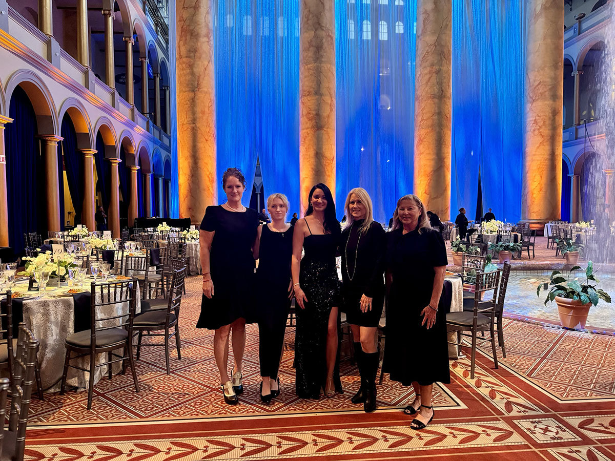 ETHERFAX's tweet photo. We were proud to sponsor @NCMEC's 40th Anniversary Hope Gala. Download our case study to learn how #ETHERFAX and @FaxCore, Inc. support over 100,000 monthly faxes for the ADAM Program: https://t.co/a7i6KHTqEd https://t.co/i6bx9ekXxc