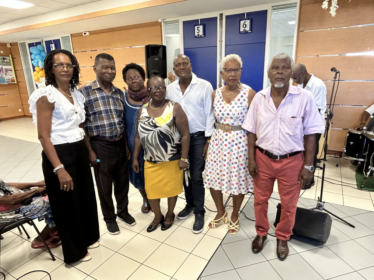 Retour en images sur l'après-midi récréatif KA-DANS GRAN MOUN, organisé par le CCAS dans le cadre de la semaine bleue, à l'espace Émile COCO. Un moment chaleureux et festif pour le plaisir des nombreux participants.