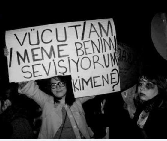 malikejder's tweet photo. "Pornoma dokunma"

"Sevişirim evlenmem, hamile kalırım doğurmam"

"İnternette sansüre hayır"

"Twitter'a INSTA'ya Tiktok'a dokunma,

Whatsappa'a dokunma, Net Flix'e sokunma discord'a dokunma" diyenler..

📌Şimdi: bu nesil nasıl oluştu. Devlet müdahale etisin diyor! https://t.co/iFSSPoNiOV