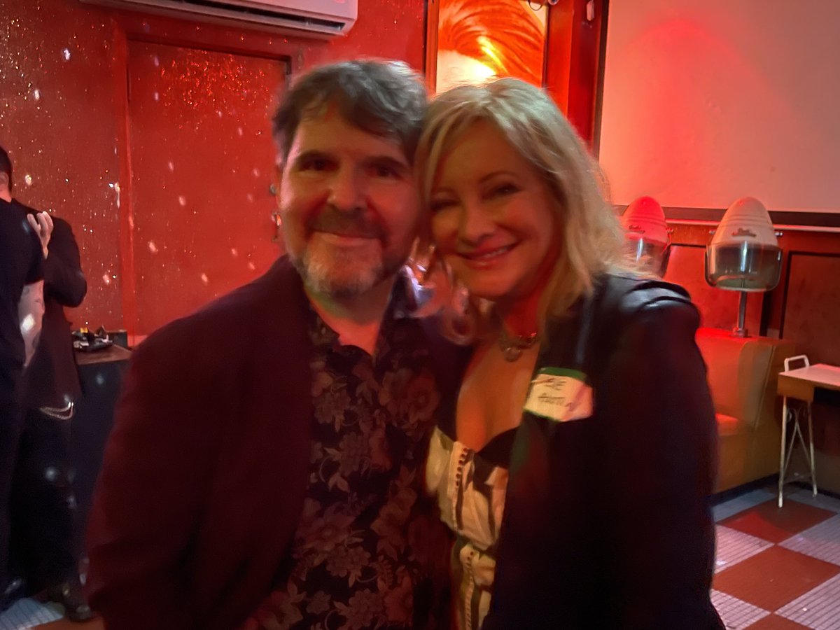 MsEveAustin's tweet image. Screen/Play Launch Party. Hosted by Jeremiah Kipp Thank you for a great event Roman Chimienti, @tylerrayjensen, and @JoeyGelfand at @thebeautybarnyc Awesome to see Manny Serrano. Lindsay MassGravette Serrano @screenplaynyc, and meet so many new colleagues.
...
#NYActor #LAactor