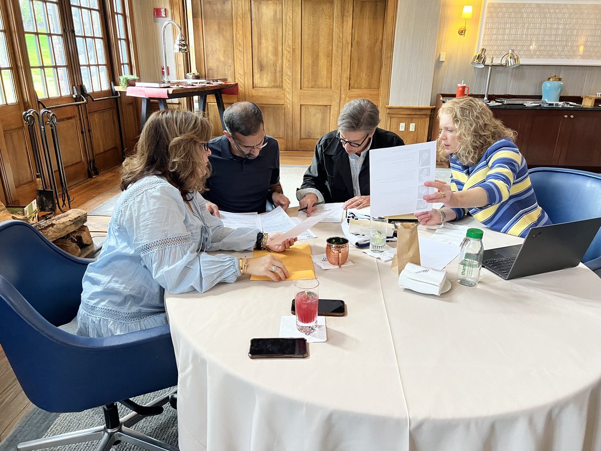 Outback Team Building tweet media