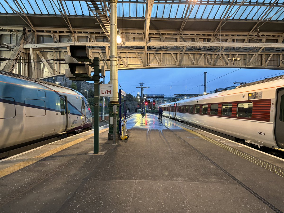 flywithnate_'s tweet photo. Definitely out of summer now ☹️

Have a nice night wherever you are! Backshift 1/5 for me. https://t.co/8Wd6wLxKzx