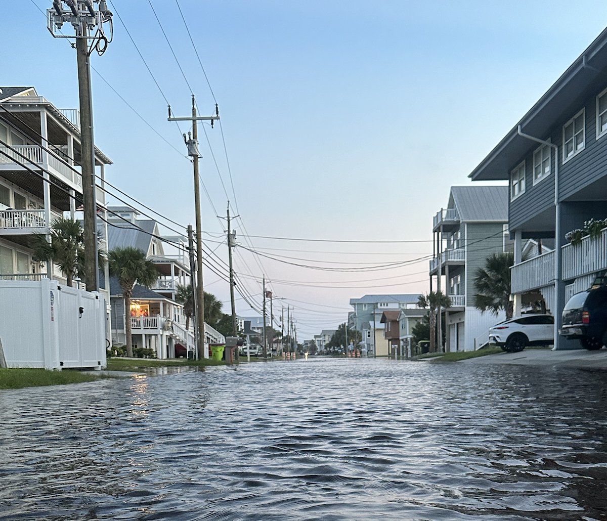 I am advertising a two-year postdoc related to remote sensing of chronic coastal floods. The position will be jointly at UNC Chapel Hill in the Global Hydrology Lab and in my research group, the Coastal Hazards Lab at North Carolina State University: lnkd.in/eWaX8W7m