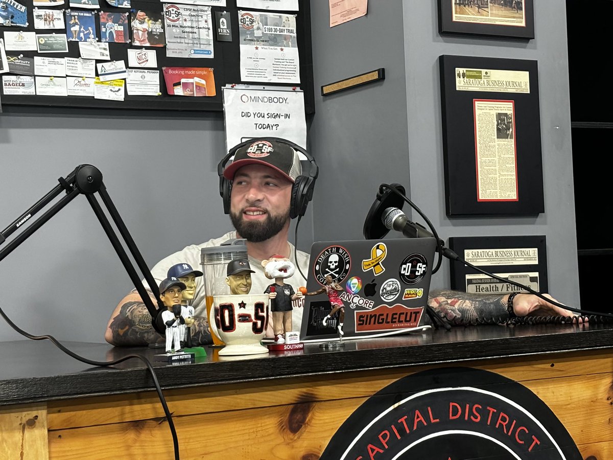 Off Exit 10 Podcast (@offexit10) on Twitter photo 🎧 New episode is live with <a href="/KyleBalzer_DPT/">Kyle Balzer PT, DPT</a>
We talk our careers in the fitness industry, seeking out mentors, and how continuing education has shaped ourselves as professionals.
🎤 Listen to the full episode wherever your podcasts are consumed. 🎧 New episode is live with <a href="/KyleBalzer_DPT/">Kyle Balzer PT, DPT</a>
We talk our careers in the fitness industry, seeking out mentors, and how continuing education has shaped ourselves as professionals.
🎤 Listen to the full episode wherever your podcasts are consumed.