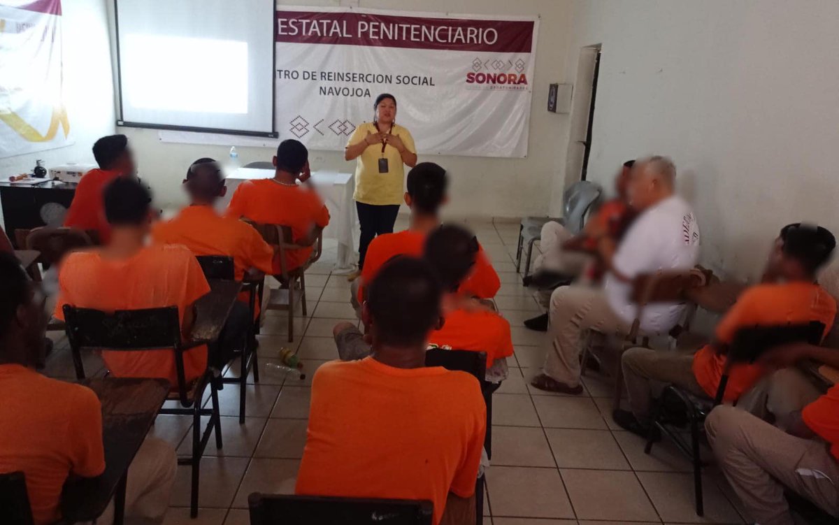 UNavojoa's tweet photo. Conmemorando el Día Mundial de la Salud Mental, se inició el día de ayer:

📷Conferencia “La importancia de la Salud Mental en penitenciarias “
📷Impartido a Personas Privadas de la Libertad
📷CERESO Navojoa .
#CONASAMA
#CECOSAMA
#saludmental
#DiaMundialdelaSaludMental📷 https://t.co/wjktGKTALM