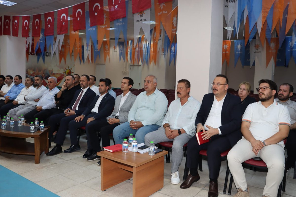 MAbdullahOzer's tweet photo. 📍Mersin İl Başkanlığımızdayız.

8. Olağan Kongre hazırlıkları kapsamında İl Başkanımız Adem Aldemir, il başkanlığımızın kongre komisyonu, İl Kadın Kolları ve İl Gençlik Kolları başkanlarımız, ilçe başkanlarımız ile bir araya geldik.

Hayırlara vesile olsun. https://t.co/zH321bB6wm
