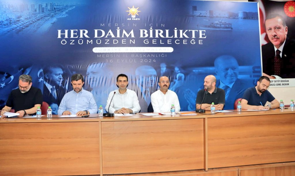 MAbdullahOzer's tweet photo. 📍Mersin İl Başkanlığımızdayız.

8. Olağan Kongre hazırlıkları kapsamında İl Başkanımız Adem Aldemir, il başkanlığımızın kongre komisyonu, İl Kadın Kolları ve İl Gençlik Kolları başkanlarımız, ilçe başkanlarımız ile bir araya geldik.

Hayırlara vesile olsun. https://t.co/zH321bB6wm