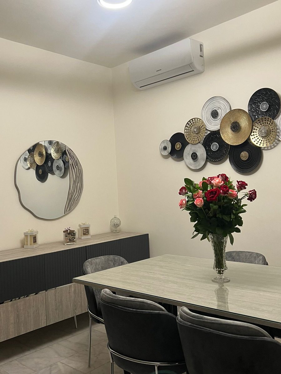 بعتذر منك يا بيتي لان كنت ضل إتخلق عليك وقلك إنو إنت صغير علينا و ما بتساعنا 🥹 
#بدي_بيتي ☹️