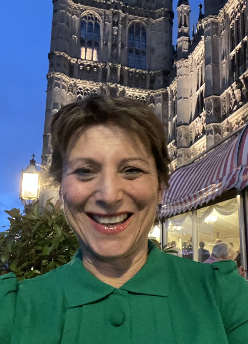 Exeter University alumni gathering at the House of Lords. Great to be here as a graduate, Hon LLB and representing ⁦⁦<a href="/ExeterUOTC/">Exeter UOTC</a>⁩ !