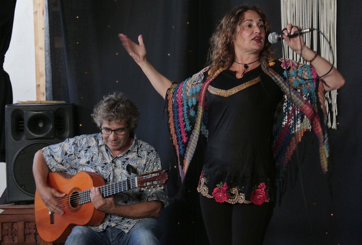 📣Artículo de Sandra Cerezo correspondiente al boletín nº 102 dedicado a Cuentos y Música. Lleva por título "Narración y música cuentan"

Aquí podéis leerlo
➡️acortar.link/iTMKtv

#NarraciónOral #BoletínAEDA