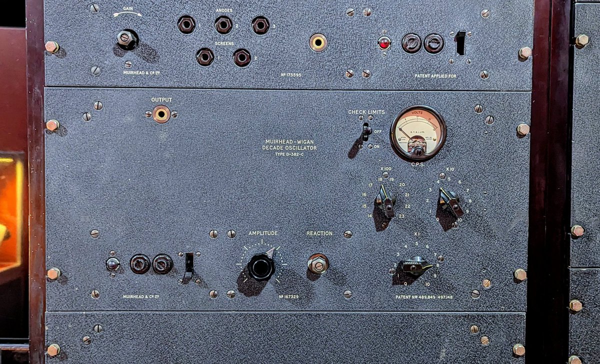 Oscillator of the day: the Muirhead-Wigan Decade Oscillator. /cc <a href="/9600/">Andrew Back</a>