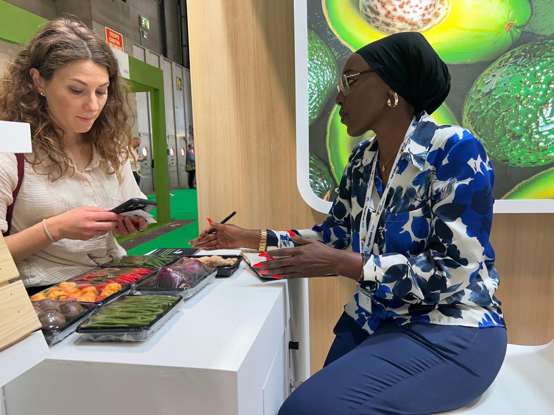 What an incredible first day at <a href="/FruitAttraction/">Fruit Attraction</a>! We loved connecting with clients and showcasing the best of #Rwandanfresh produce 🥑🌶️ 

A heartfelt thank you to everyone who visited us at Stand 25 - Hall 4E! 🙌🏾 ☀️

#AfriFoodsRw #FruitAttraction2024 #Tomoredays