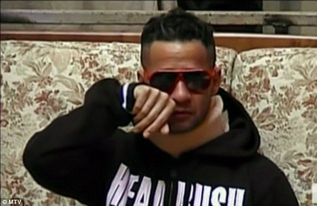 <a href="/JeffPassan/">Jeff Passan</a> <a href="/Alden_Gonzalez/">Alden González</a> Dave Roberts right now