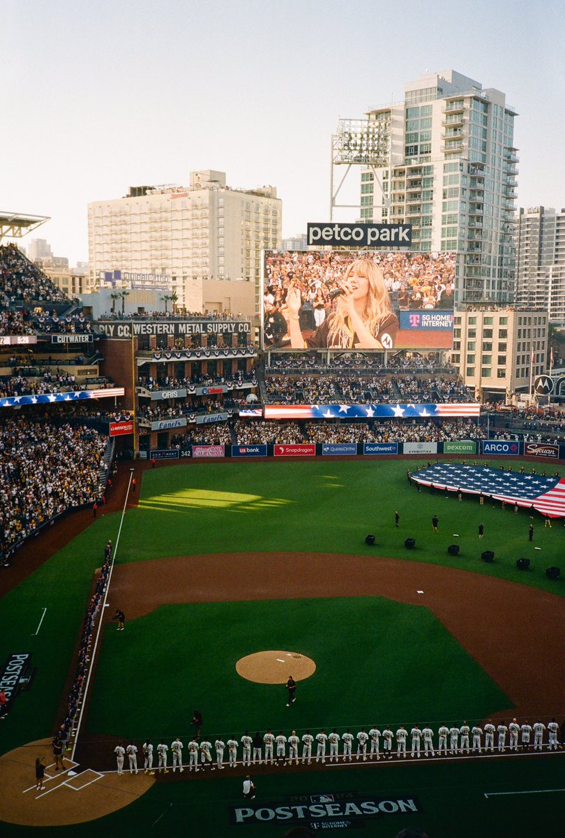 toside19 tweet media