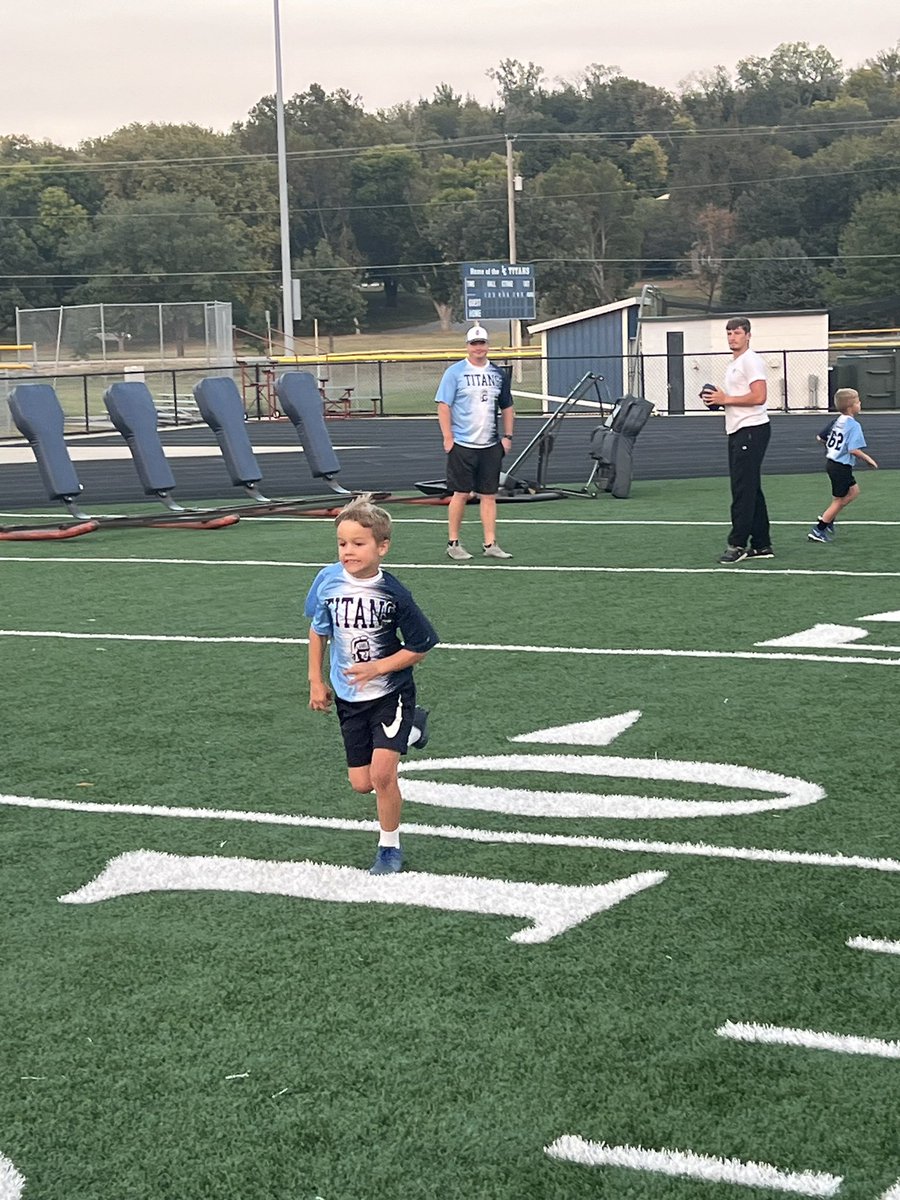 Mike Blackbourn (@blackbournmike) on Twitter photo Some <a href="/ReiverFootball/">IWCC Reiver Football</a> players throwing balls to some future <a href="/lc_ftbll/">LC Football</a> players on their bye week. Some <a href="/ReiverFootball/">IWCC Reiver Football</a> players throwing balls to some future <a href="/lc_ftbll/">LC Football</a> players on their bye week.