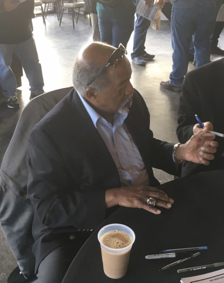 DionSoskin's tweet photo. @ngtcollectibles Meet Mr. Tiant in 2018 and got this stuff signed #RIPLuis https://t.co/X1lluuccwF