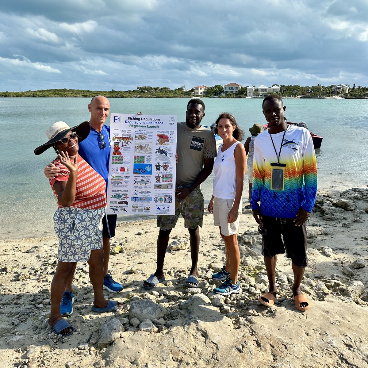 Working with fishing communities to develop #oceanliteracy and #biodiversitystewardship.  

Read more about our project ⬇️ 

🔗darwinplus.org.uk/news/2024/10/0…

#smallscalefisheries #empoweringfisherfolk #TurksandCaicos #DarwinPlus