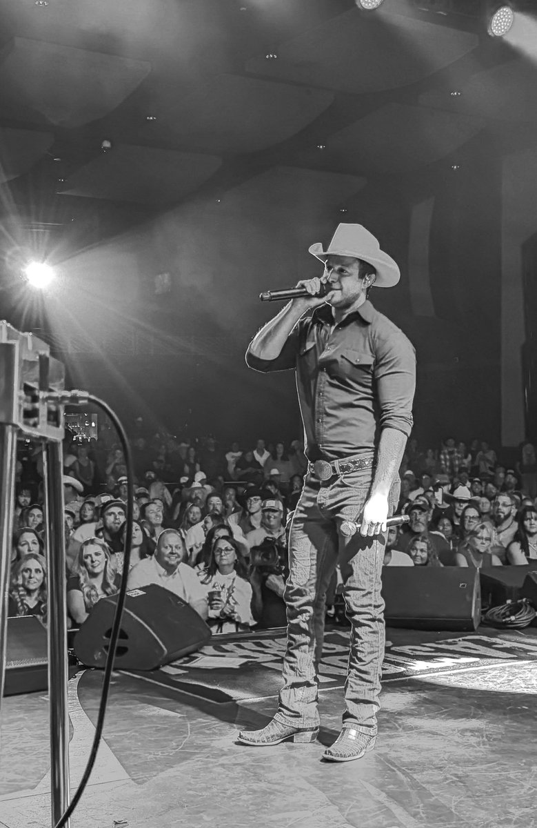 Easton Corbin tweet media