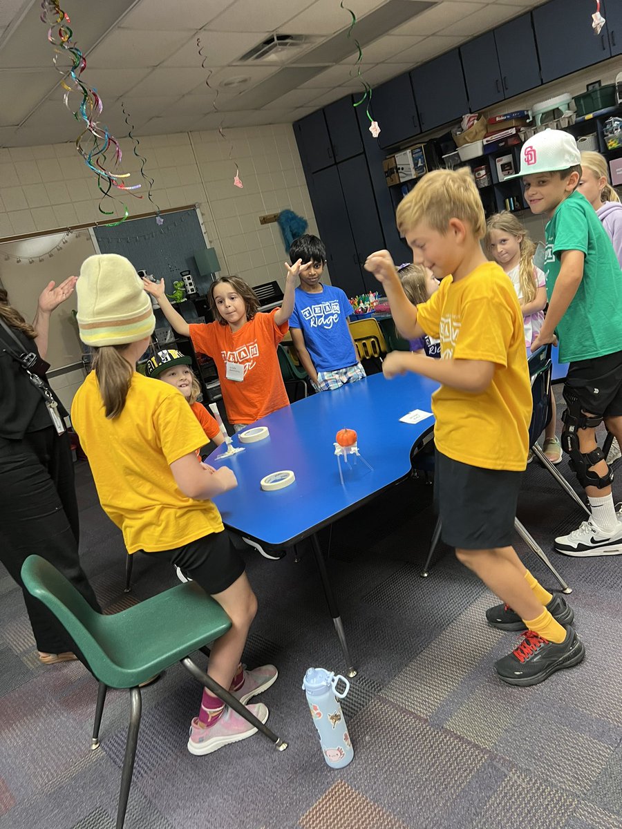 Dr. Amy Digman (@principalrm) on Twitter photo Practicing being a RockSTAR with a pumpkin challenge. Teamwork makes everything so much better! #RidgeRocks <a href="/rockwoodschools/">Rockwood School Dist</a> Practicing being a RockSTAR with a pumpkin challenge. Teamwork makes everything so much better! #RidgeRocks <a href="/rockwoodschools/">Rockwood School Dist</a>