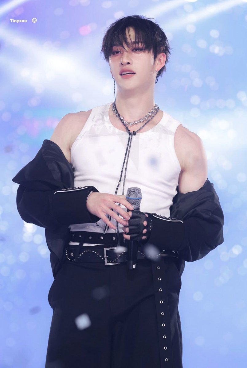 _Star_78's tweet photo. @immermurin I know mint’s not in hololive but she’s my oshi<3 I really like Kai from txt and Chan from stray kids https://t.co/Vc51ql5NfJ