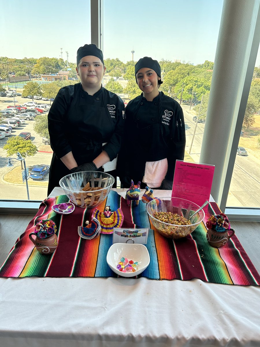 OCCulinaryArts's tweet photo. Exciting news from the St. Philip’s College Salsa Contest! Seniors Lindsay Rocha and Sol Olvera wowed the crowd and took home the title of Fan Favorite 🎉Their passion and creativity shone through in every bite. Congrats, girls!#FanFavorite @NISDOConnorHS @NISD_CTE @GoSPC https://t.co/DU47EJAi73