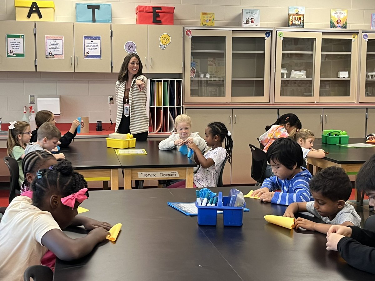 ✨ Nikki Jones (@mrsjones72812) on Twitter photo Today was a good day to learn to code! ❤️ We started with books and unplugged coding (origami and pixel art)! <a href="/MrsThaiPappa/">Mrs. Thai-Pappa</a> Today was a good day to learn to code! ❤️ We started with books and unplugged coding (origami and pixel art)! <a href="/MrsThaiPappa/">Mrs. Thai-Pappa</a>