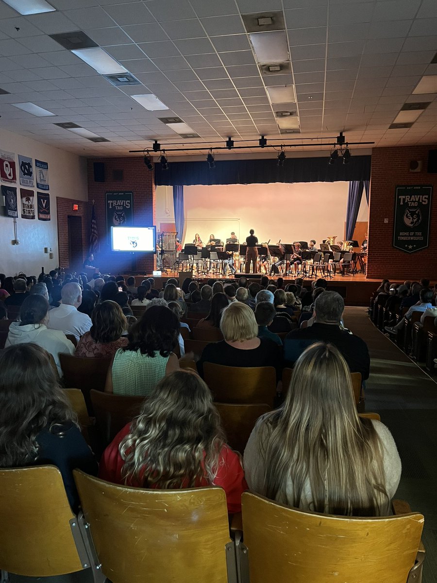 Alessandra Mercon tweet media