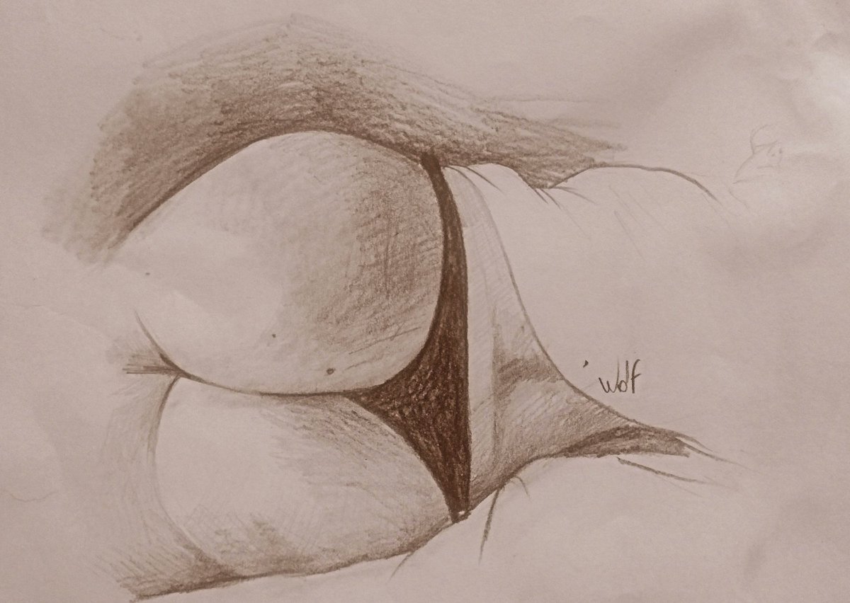 💣Bombastic💣

artistsoninstagram #drawing #drawings #sketch #artgallery #artoftheday #pencil #pencildrawing #artlover #nudenails #naturist #artcollector#drawingsketch #exhibition #exhibitions #pose #artoftheday #naked #erotismo #arterotica