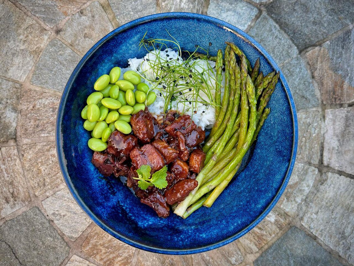 homevsfastfood's tweet image. [homemade] Chinese style sticky braised pork belly
👉 homecookingvsfastfood.com
#homemade #porkbelly #chinesecuisine #stickybraised #deliciousdish #homecooking #food #recipes #foodpic #foodie #foodlover #cooking #hungry #goodfood #homecookingvsfastfood